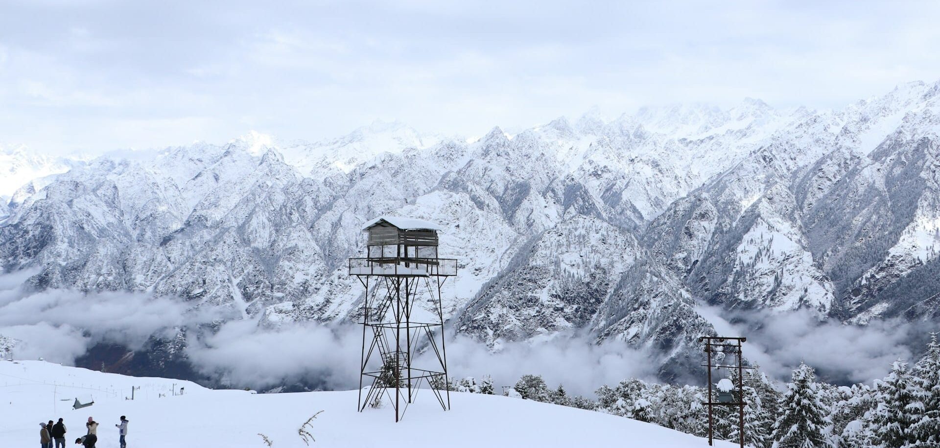 Explore Uttarakhand : Top Destinations for December 2024